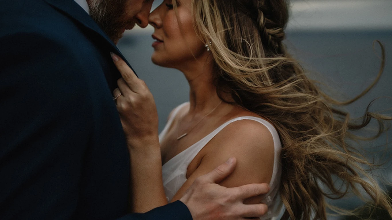 DVLOP – Gabe McClintock SONDER Preset Pack (Mobile + Desktop) - before_version_alt