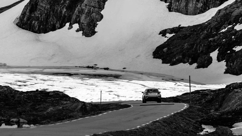 Lightroom Powerful Black White