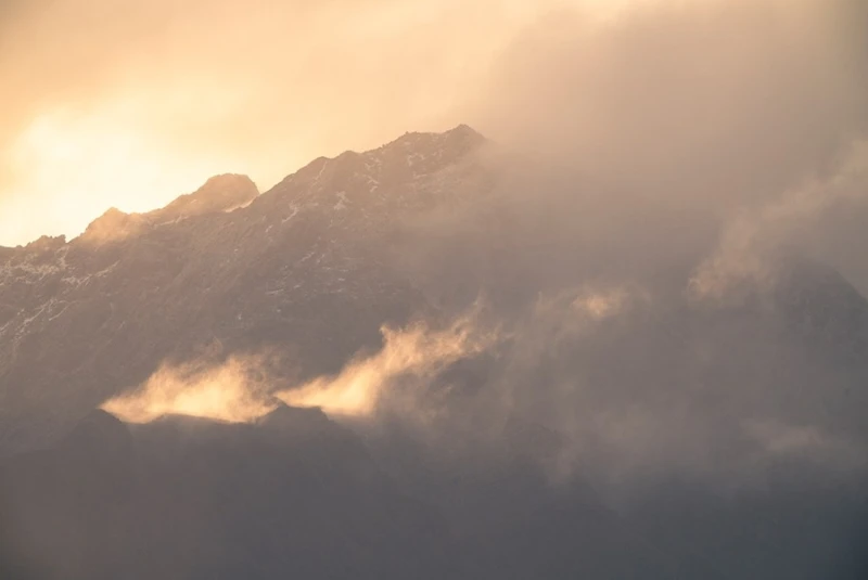 William Patino Dramatic Light Lightroom Presets - before_version_alt
